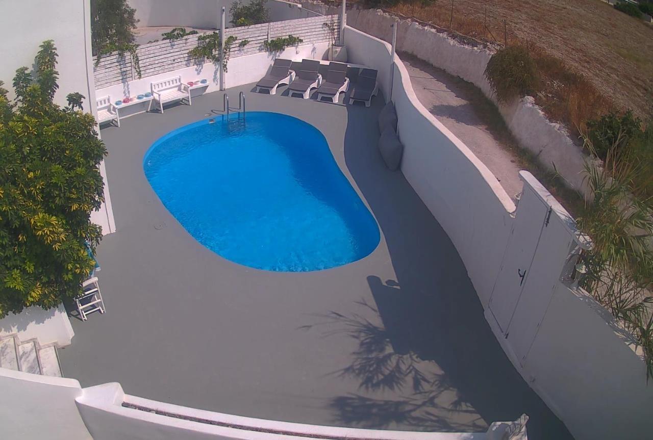Three Harites Aparthotel Perísza Kültér fotó
