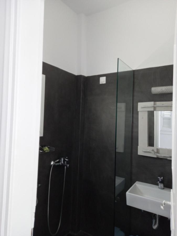 Three Harites Aparthotel Perísza Kültér fotó