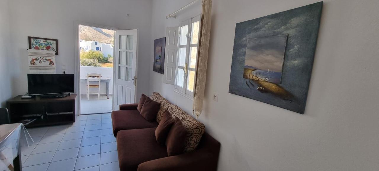 Three Harites Aparthotel Perísza Kültér fotó